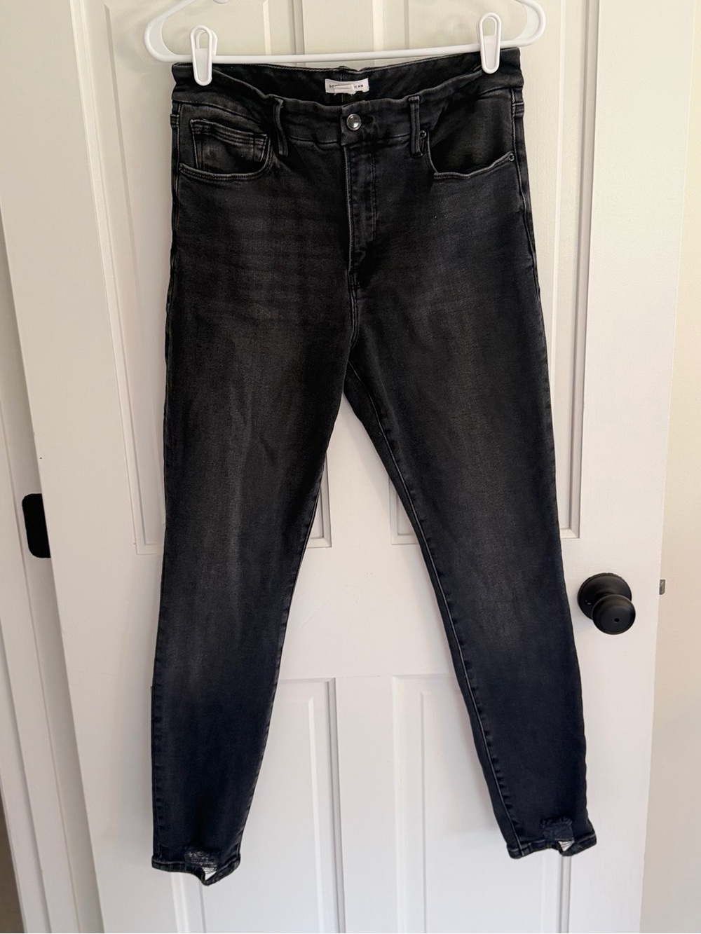 Good American Good Legs Skinny‎ Jeans Black Distressed Hem Size 10/30